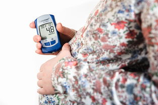 同志供卵：怀孕初期会腰酸么